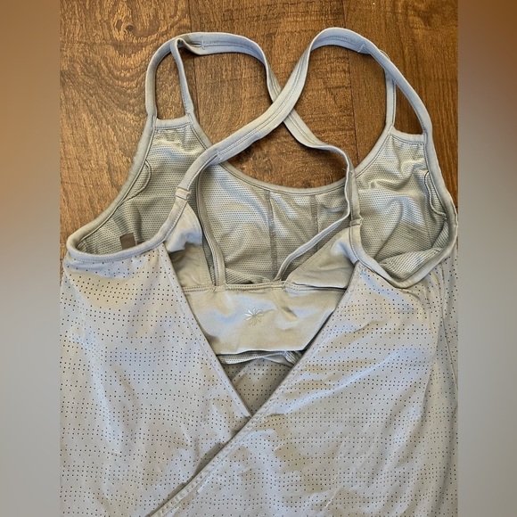 Athleta Womens Activewear tank with built in bra Sz small - Picture 7 of 11